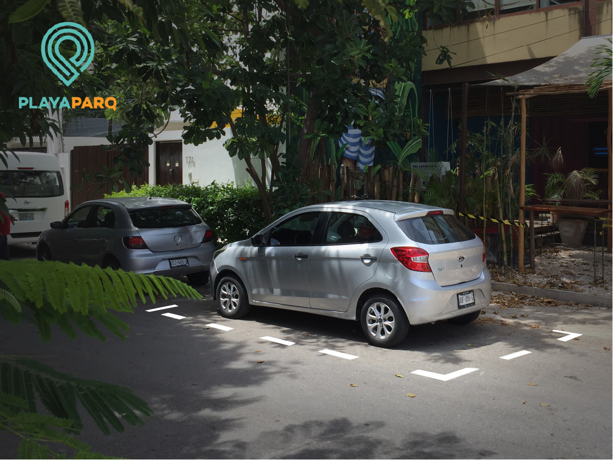 Parking Meters: Parking in Public Areas of Playa del Carmen